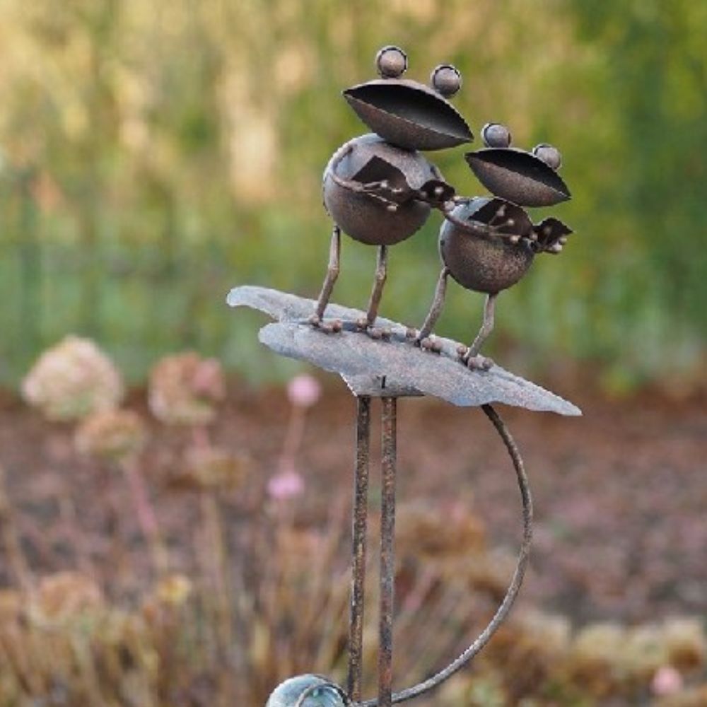 Mobile jardin balancier métal Silane - Couple Grenouille