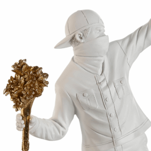 Sculpture Banksy Lanceur de Fleurs Blanc et Doré H36cm